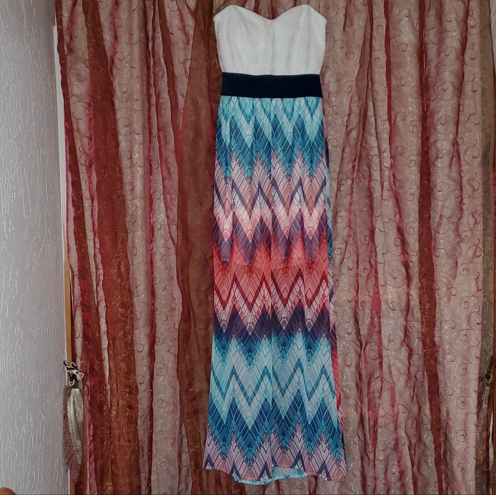 Rue21 Long Lace Accent Spring/ Summer Dress